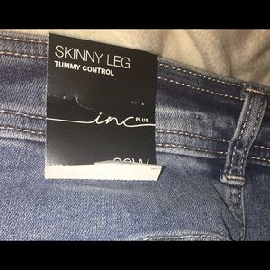 New INC Skinny leg tummy control plus size 20